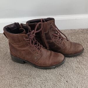 Clarks Brown Lace-Up Women's Boots